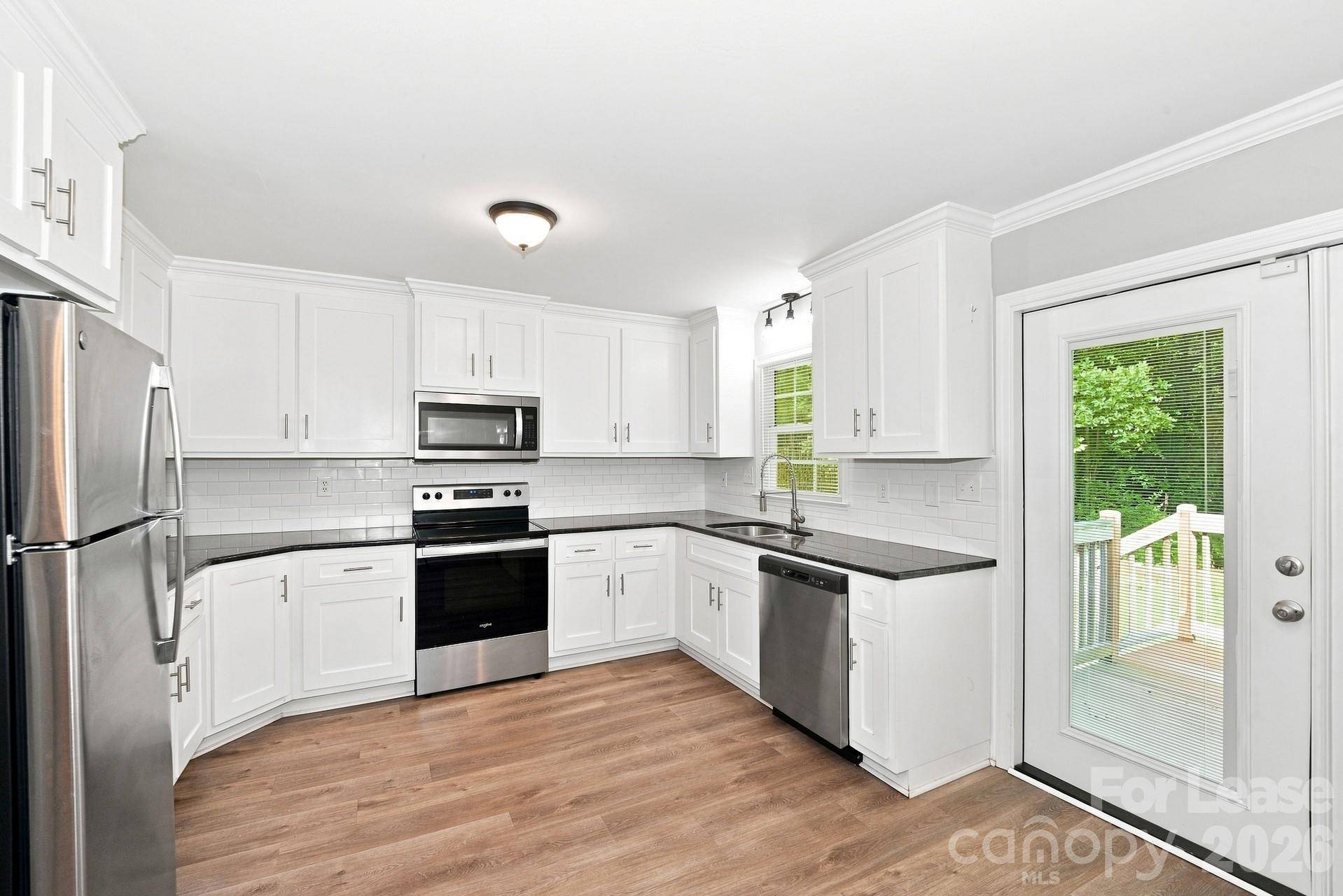 209 Pilots Ridge DR, Bessemer City, NC 28016