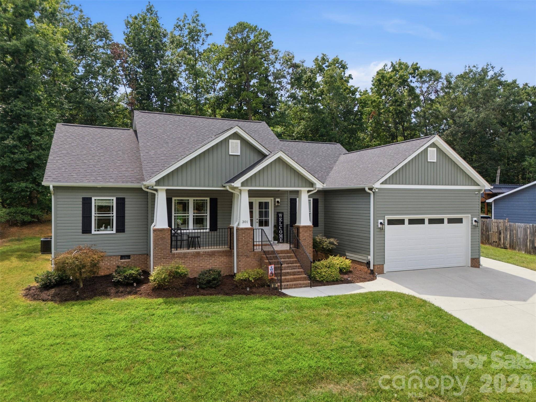 301 Pinehurst DR, Kings Mountain, NC 28086