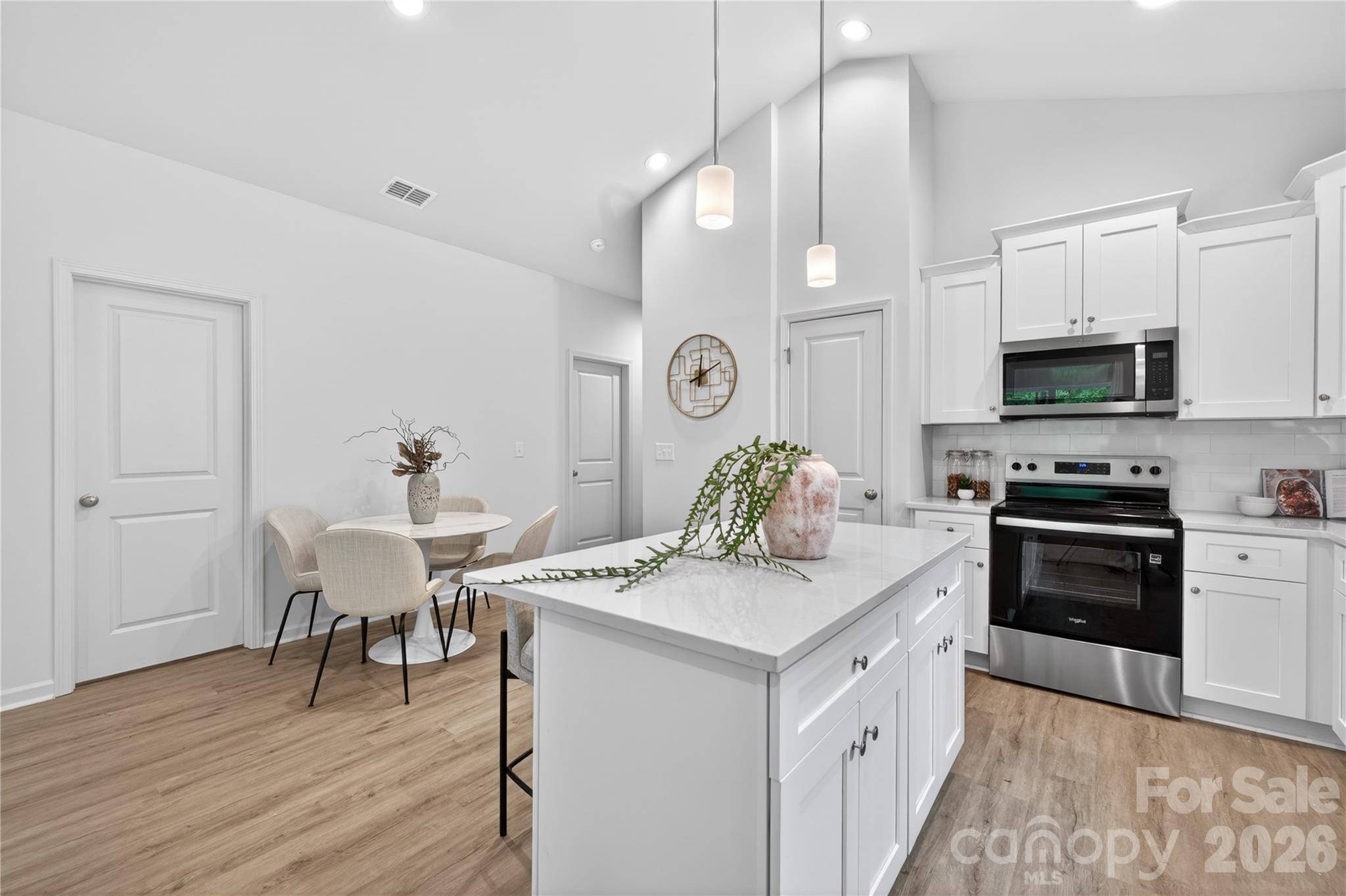 5712 Anderson RD, Charlotte, NC 28269