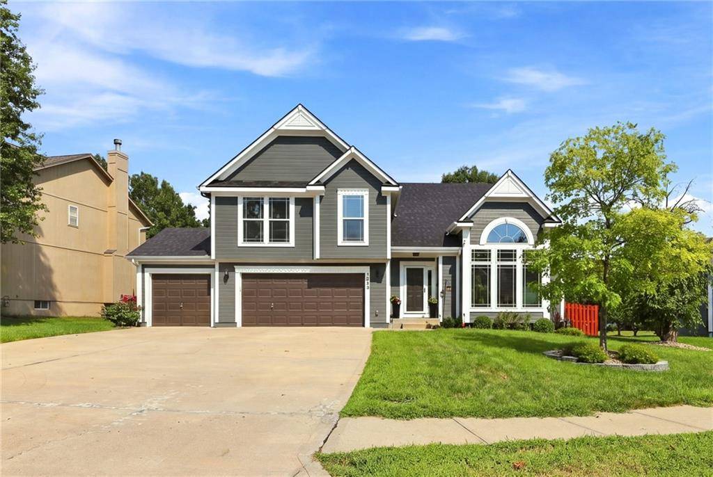 5343 Kenton ST, Shawnee, KS 66226