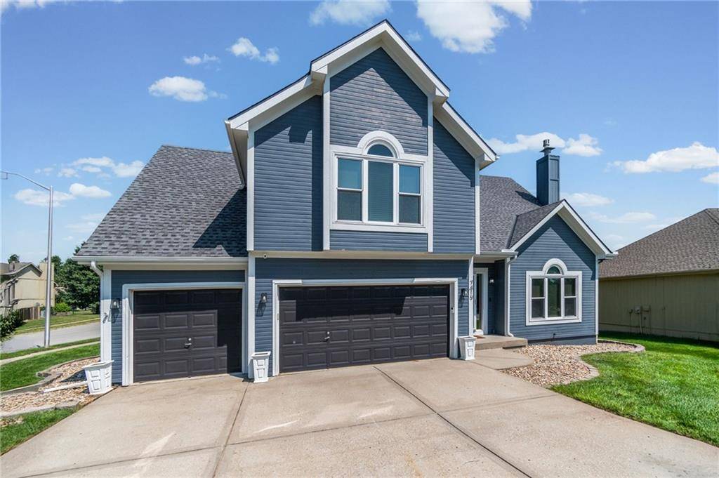 7419 N Booth AVE, Kansas City, MO 64158