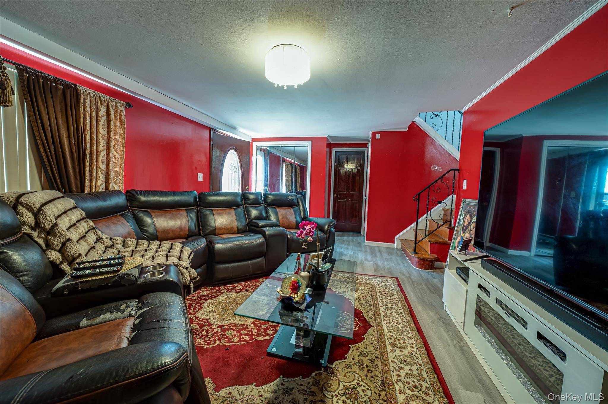 19 South LN, Huntington, NY 11743