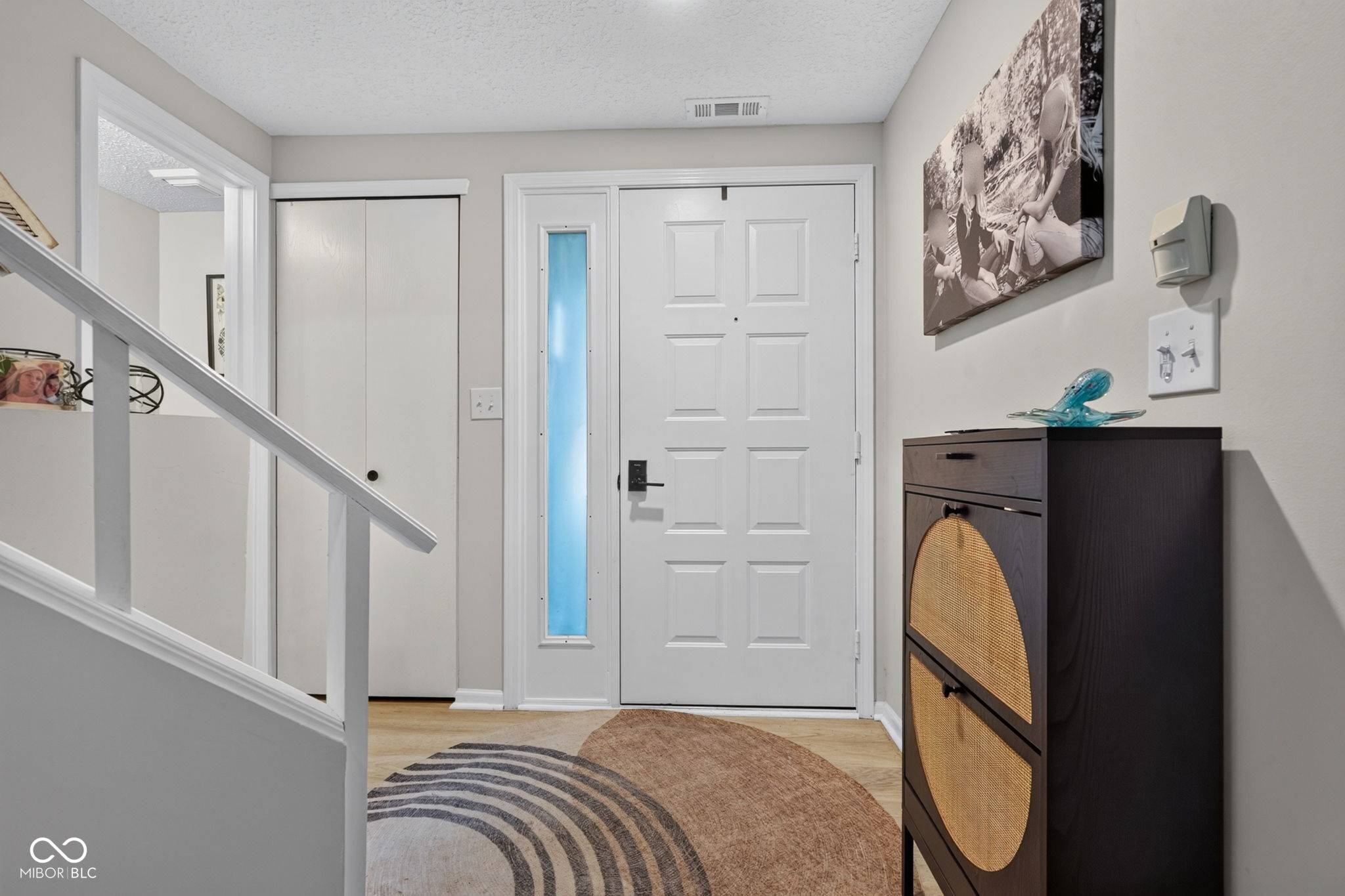 7791 Harbour ISLE, Indianapolis, IN 46240