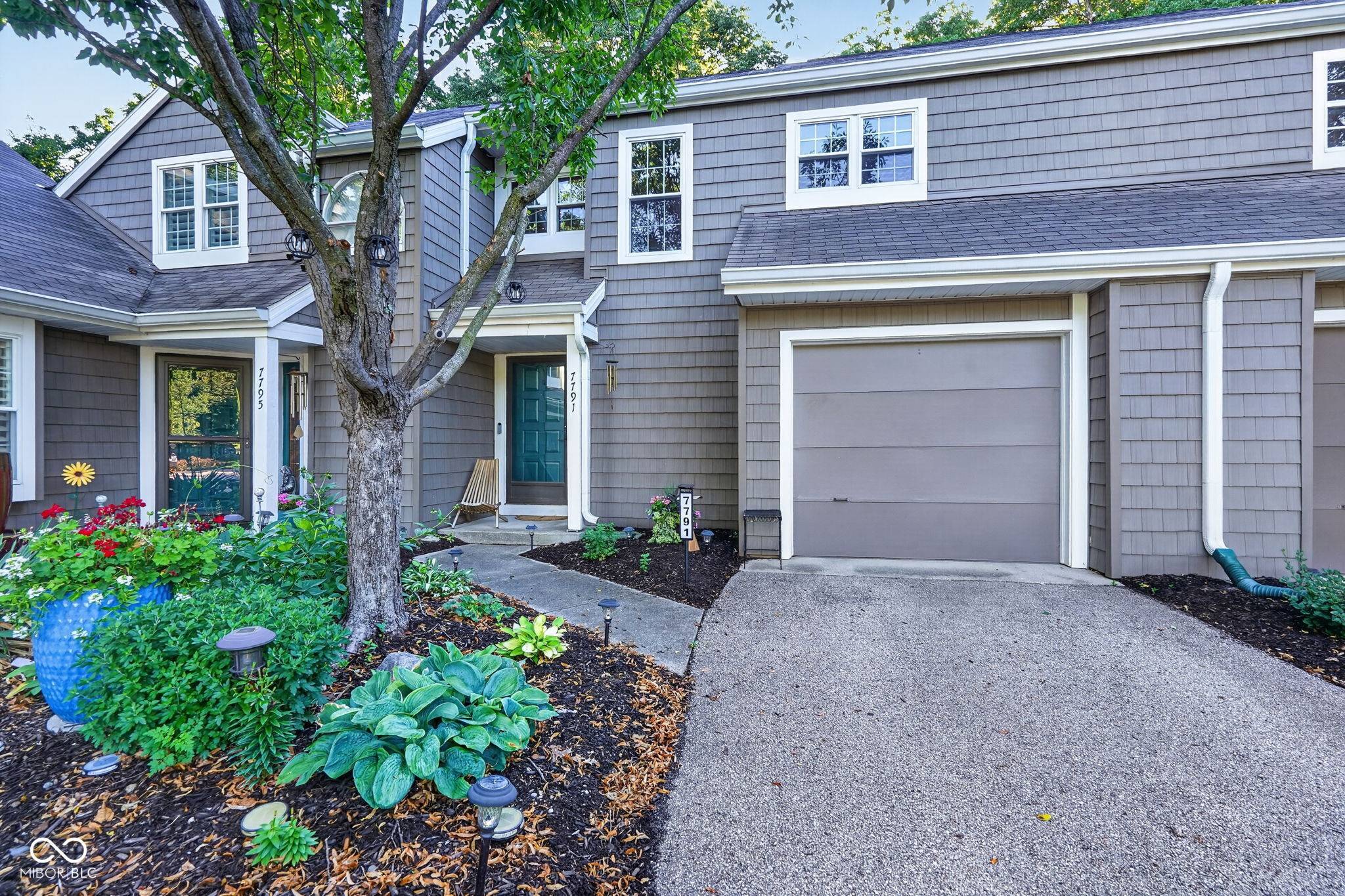 7791 Harbour ISLE, Indianapolis, IN 46240