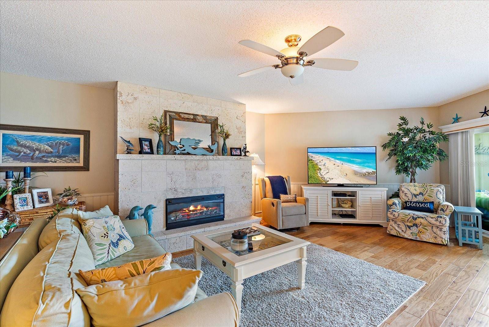 5621 GULF OF MEXICO DR #103, Longboat Key, FL 34228