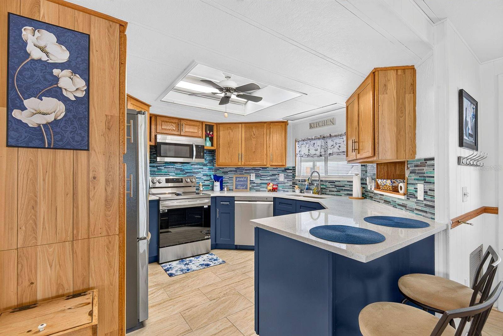 2107 PALMA SOLA BLVD #17, Bradenton, FL 34209