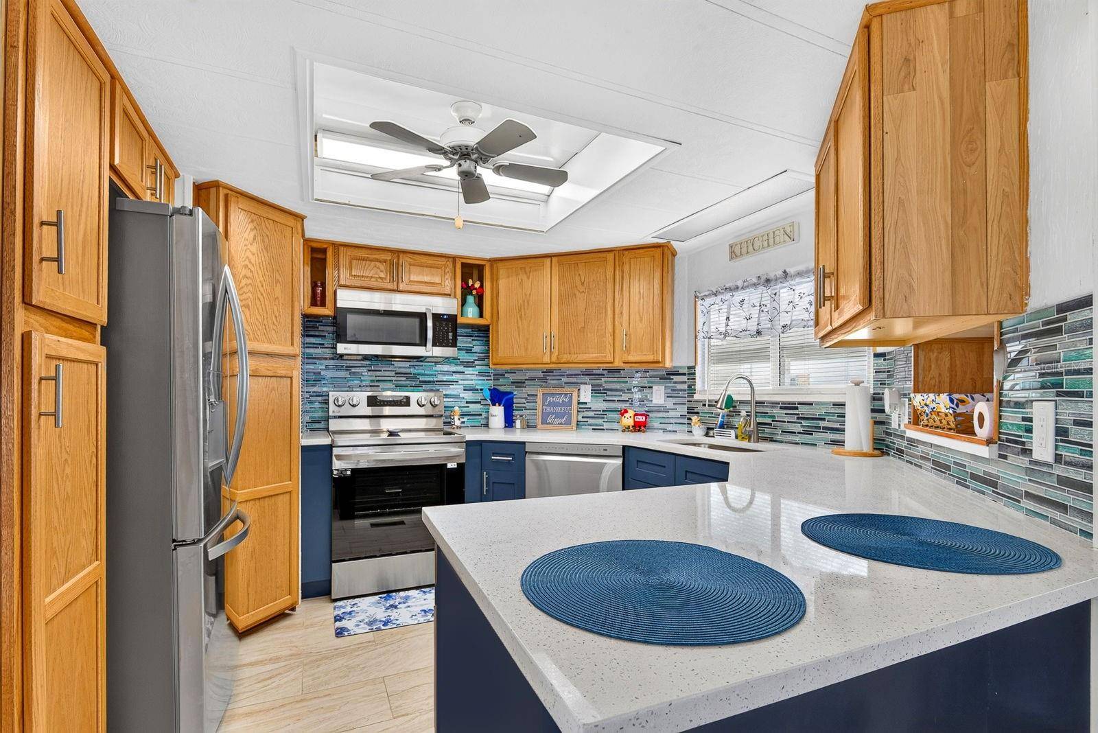 2107 PALMA SOLA BLVD #17, Bradenton, FL 34209