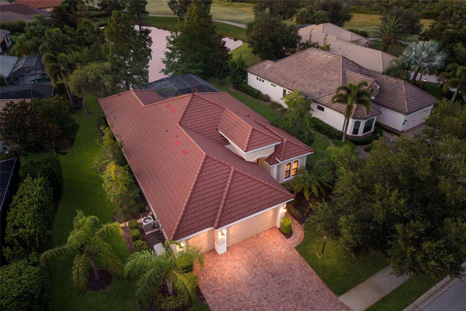 15403 HELMSDALE PL, Lakewood Ranch, FL 34202