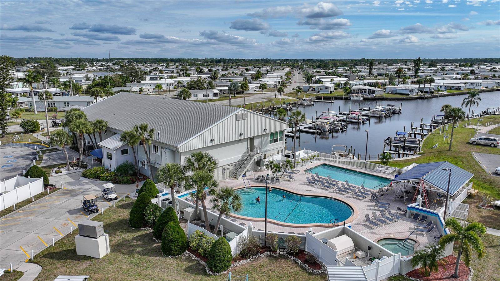 553 FLEETWOOD ST, North Port, FL 34287