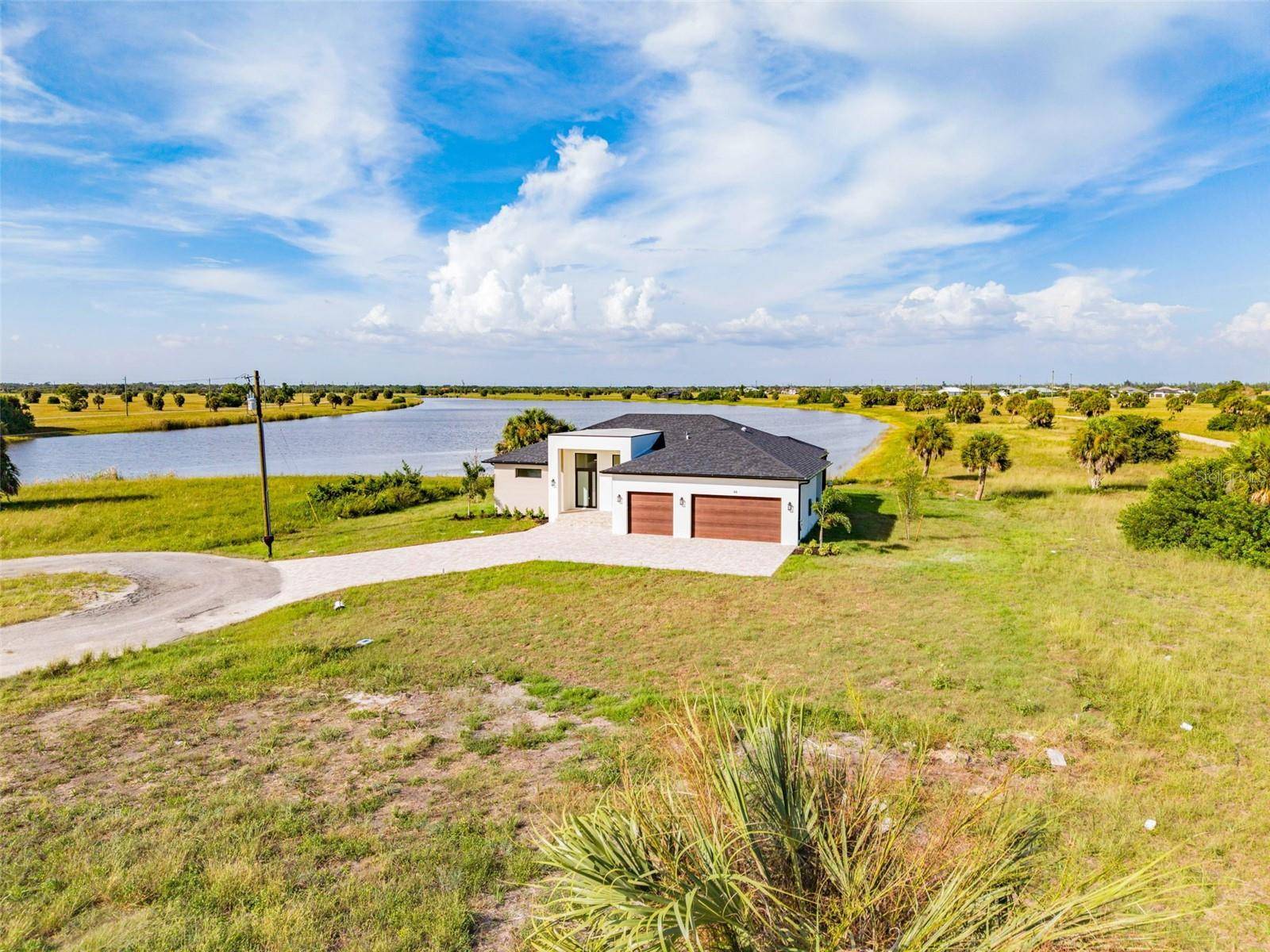 44 SUNFLOWER DR, Placida, FL 33946