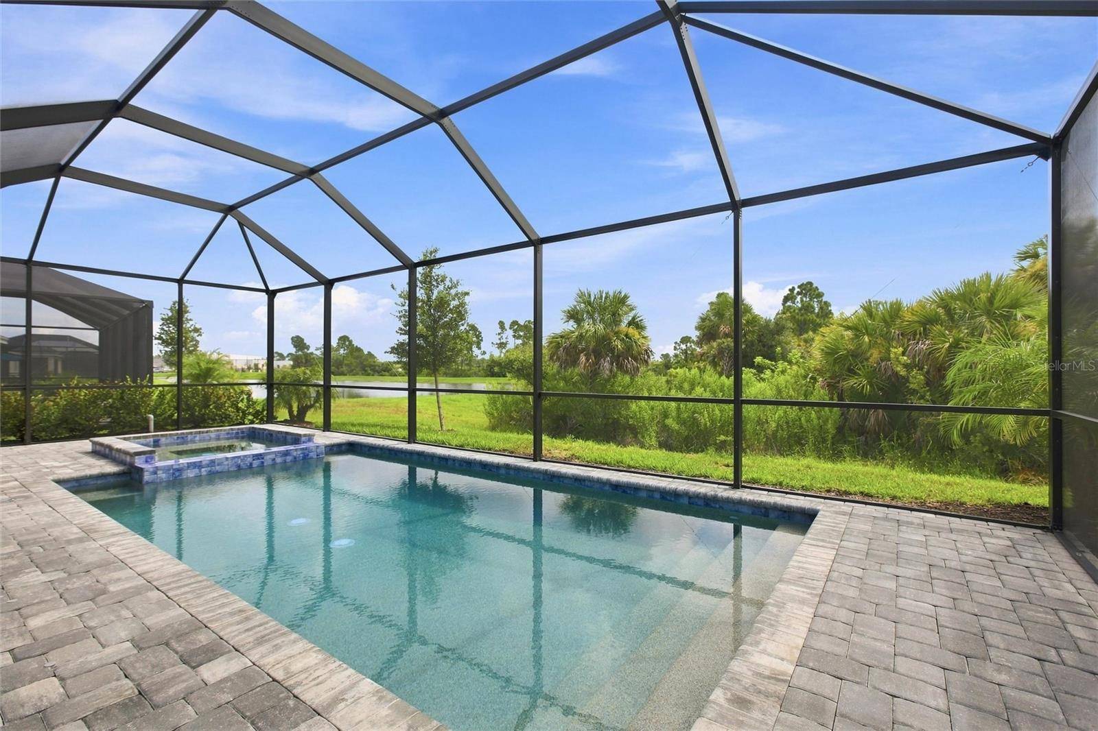11296 PINOT DR, Venice, FL 34293