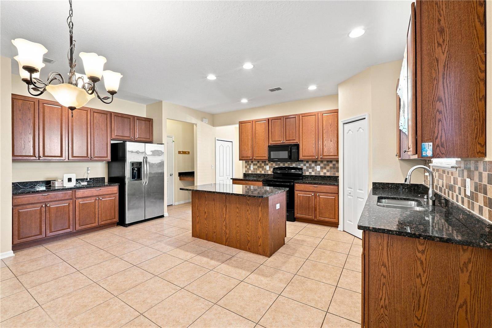 2803 MOONSTONE BND, Kissimmee, FL 34758