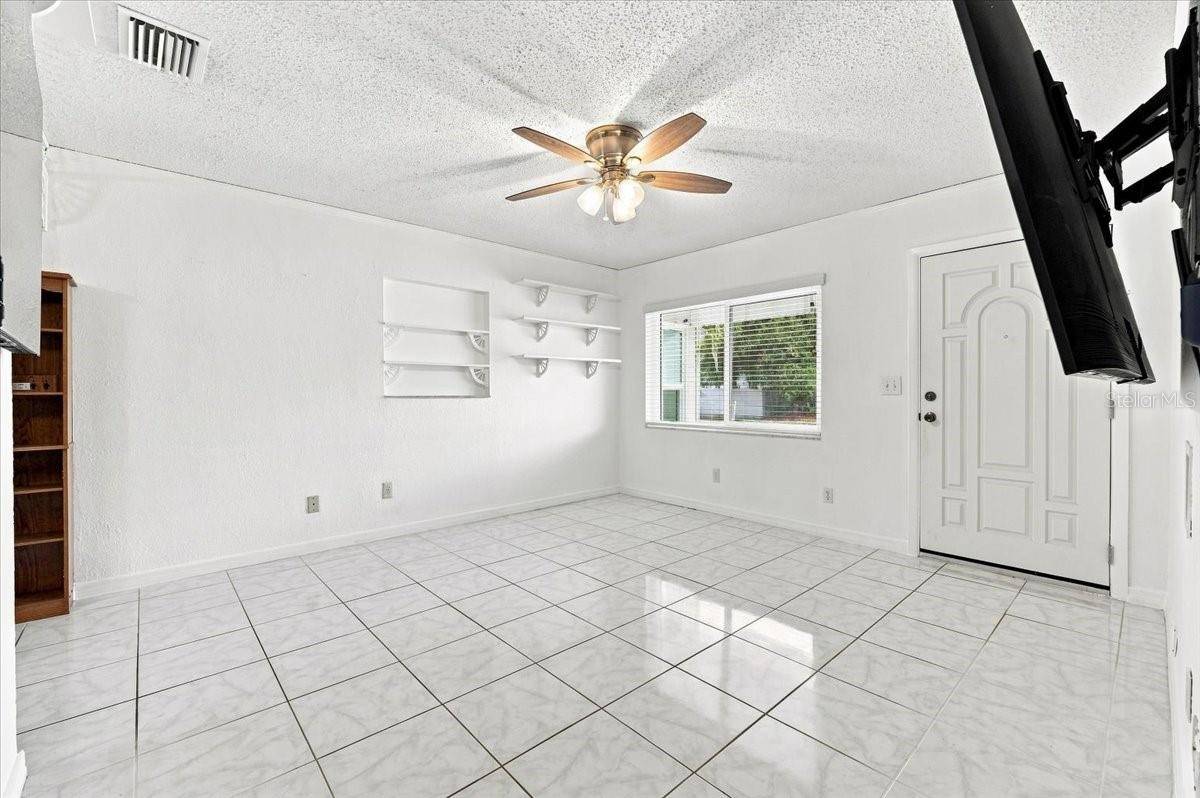 122 W COLLINS ST, Lakeland, FL 33805
