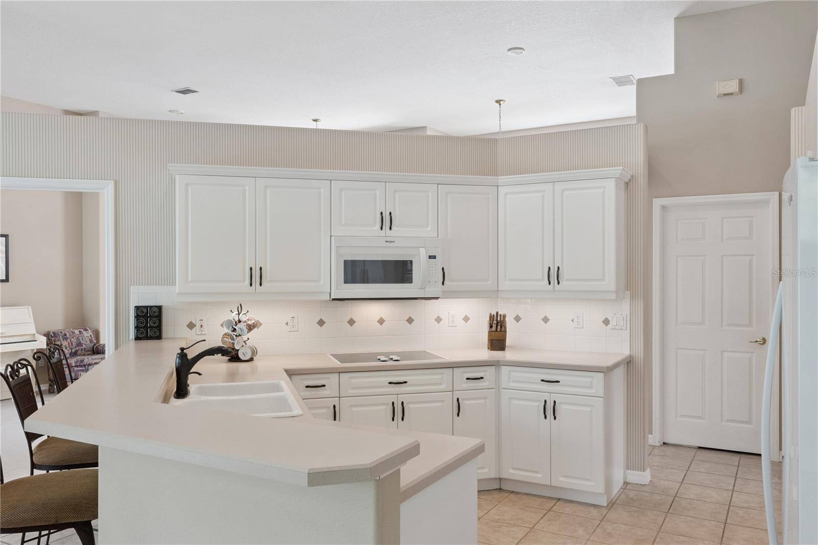 3823 WINDING LAKE CIR, Orlando, FL 32835