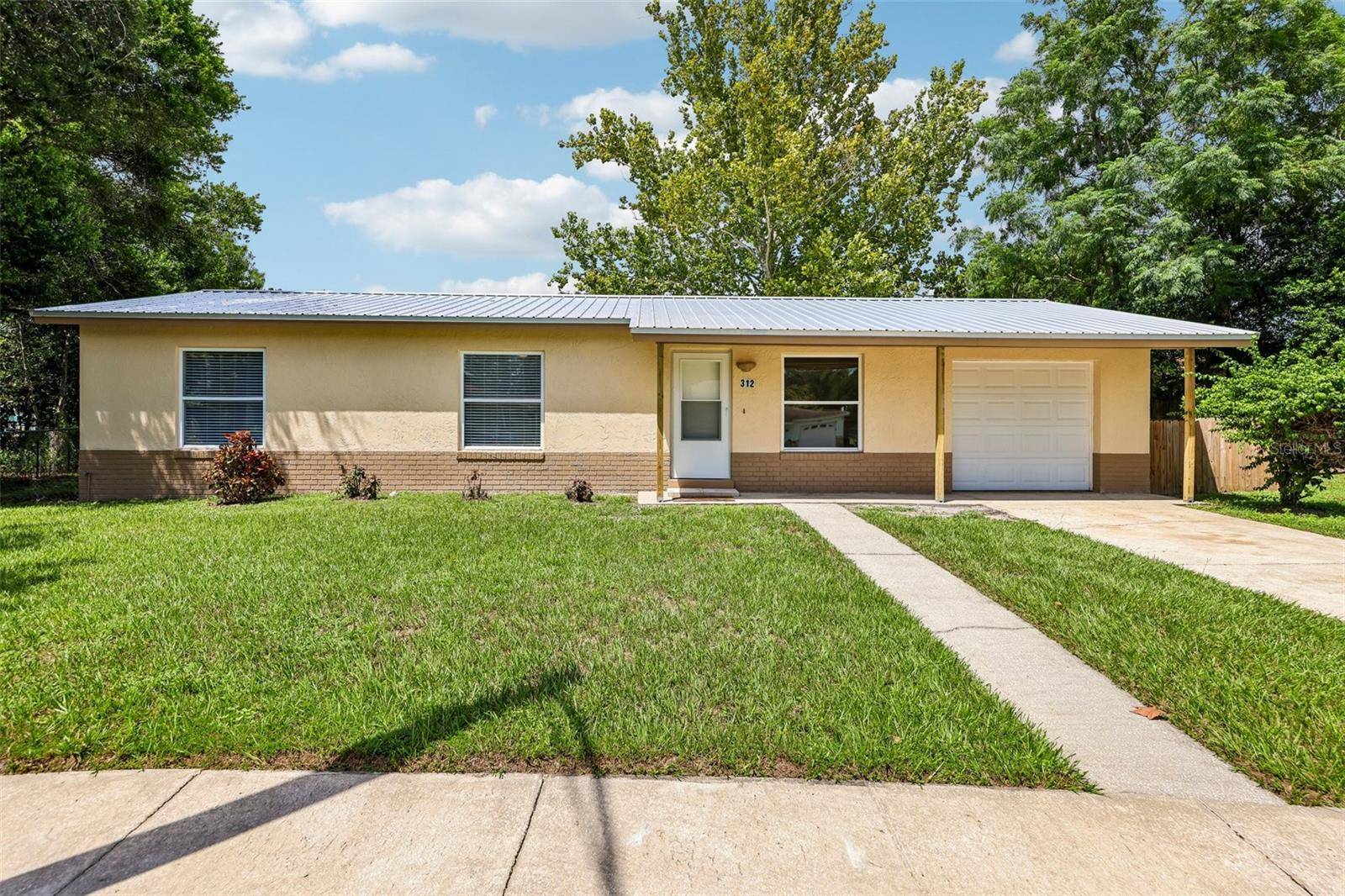 312 LOCH LOW LN, Sanford, FL 32773