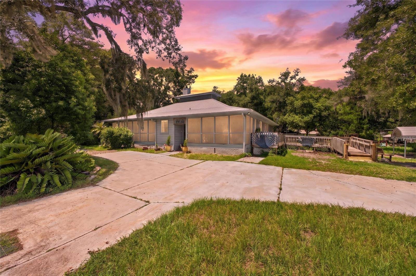 25717 TROON AVE, Sorrento, FL 32776