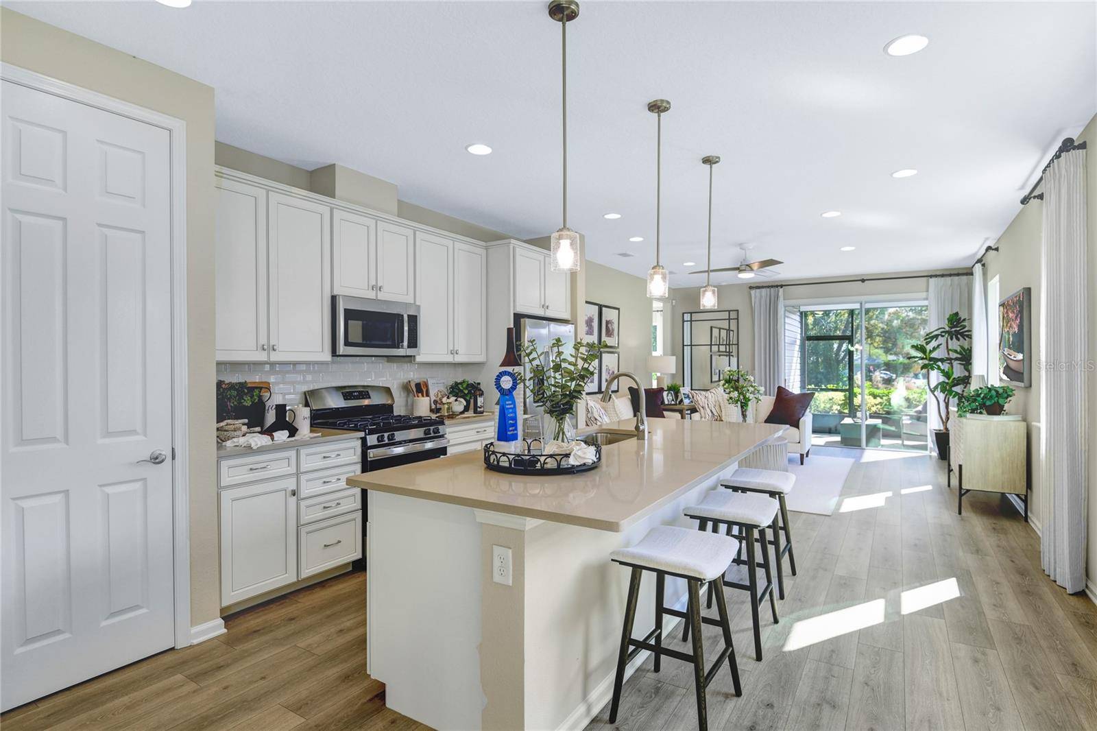 5316 SPRING MAIDEN CIR, Apollo Beach, FL 33572