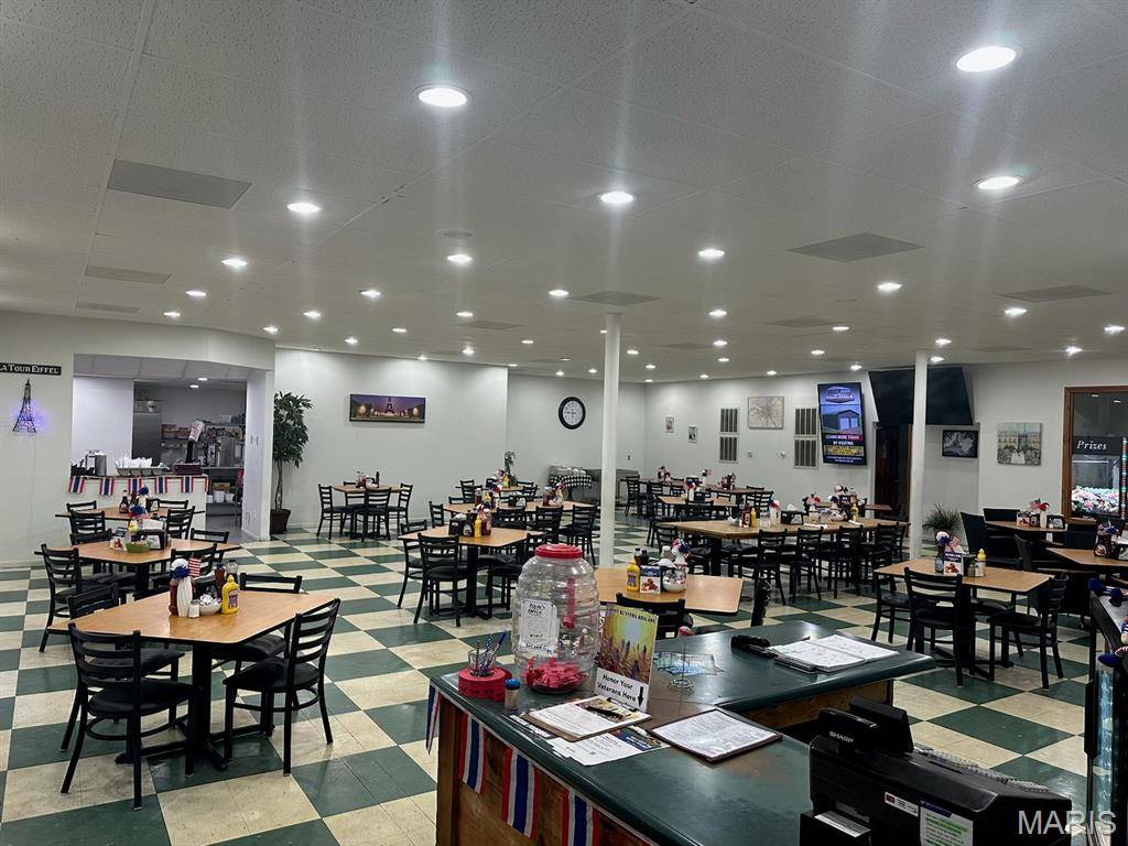 300 S Main ST, Salem, MO 65560