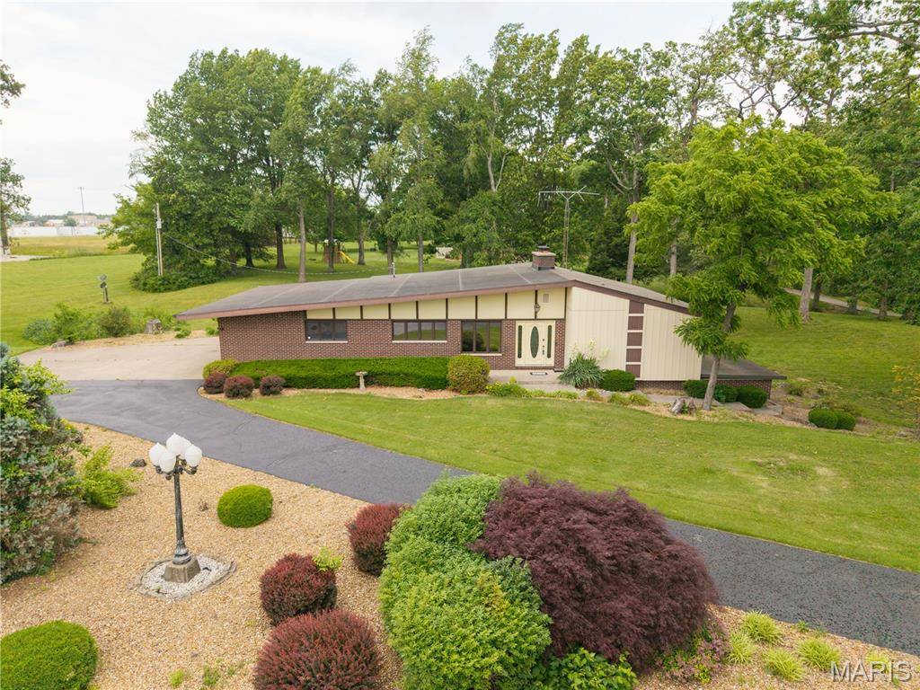 65 Northside DR, Perryville, MO 63775