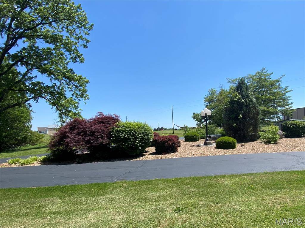 65 Northside DR, Perryville, MO 63775