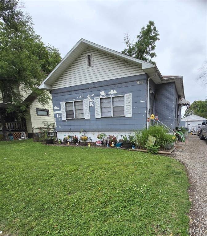 2316 E 24th ST, Granite City, IL 62040