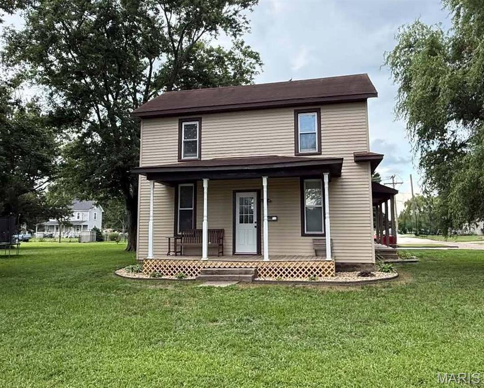 808 W Madison, Altamont, IL 62411