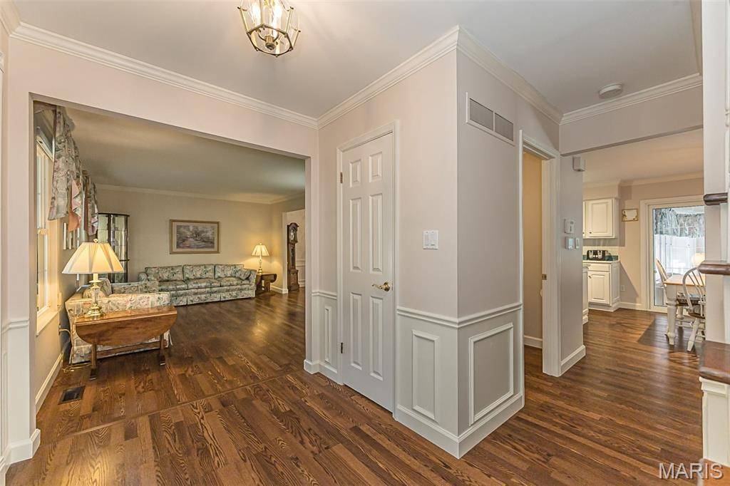 1524 Pheasant Ridge DR, Ellisville, MO 63011