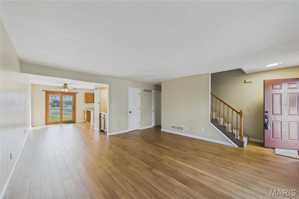 3405 Sherman Park DR #4C, St Charles, MO 63303