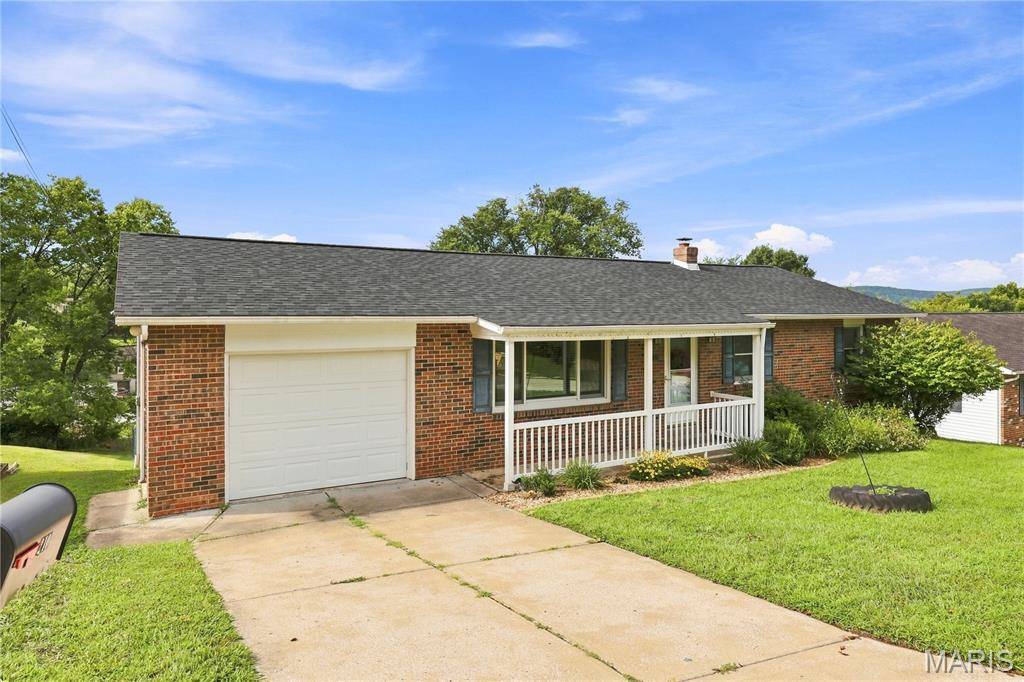 210 E 12th ST, Hermann, MO 65041