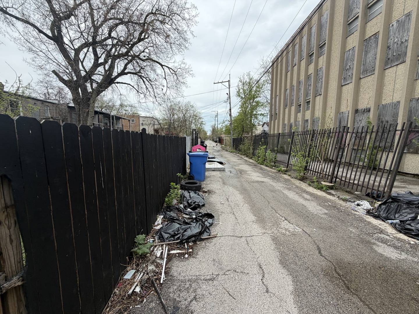 425 N Lawndale AVE, Chicago, IL 60624