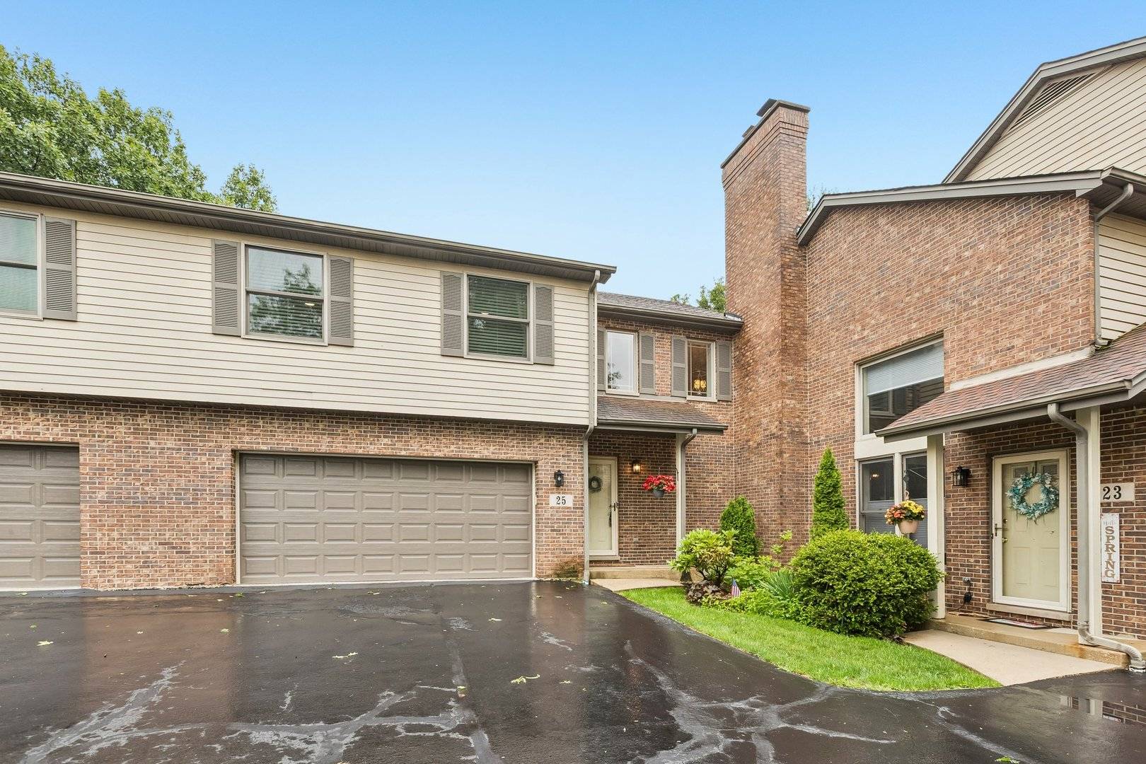 25 Melrose ST, Westmont, IL 60559