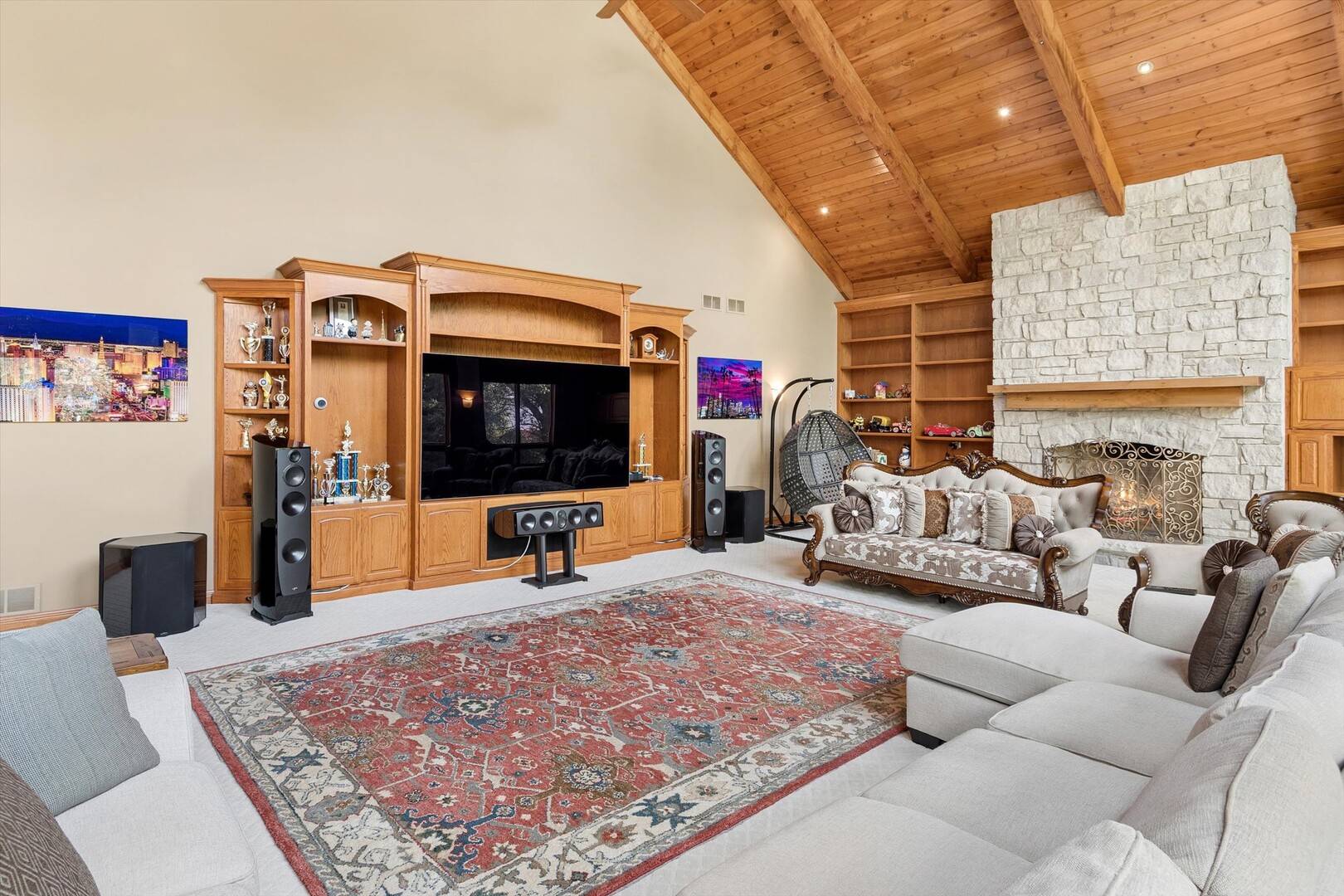 29W280 HARTMAN DR, Naperville, IL 60564