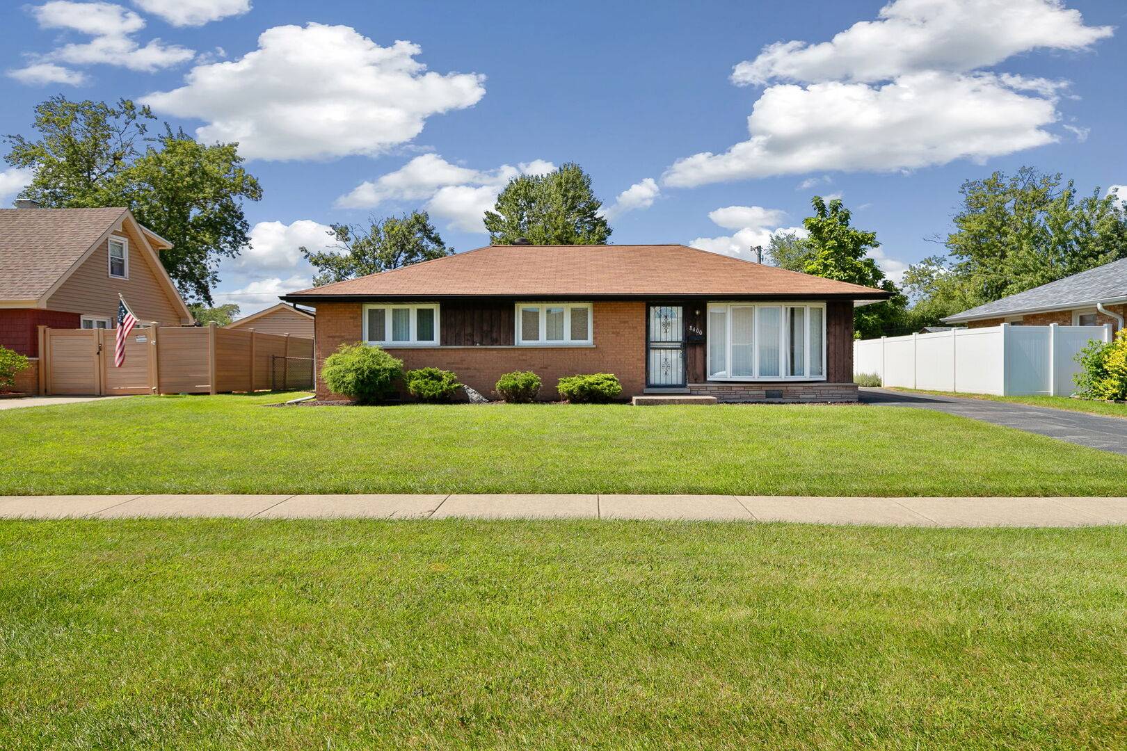 8400 Merrimac AVE, Burbank, IL 60459