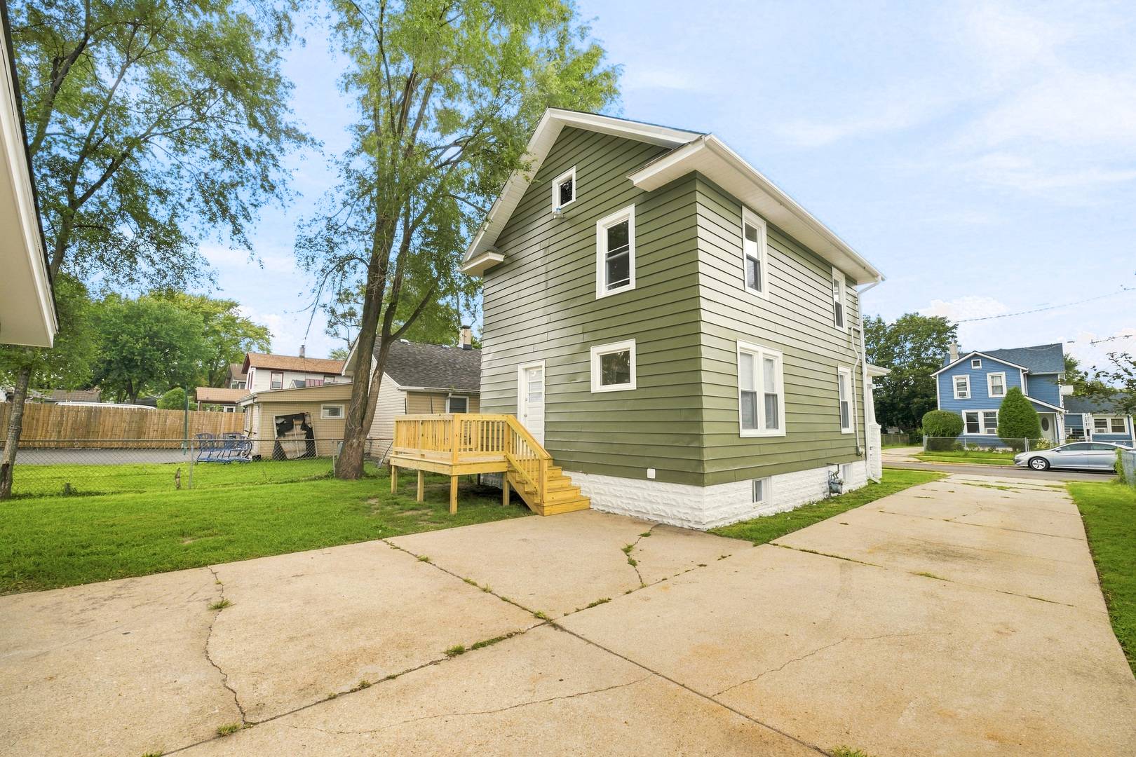 223 Bevier PL, Aurora, IL 60505