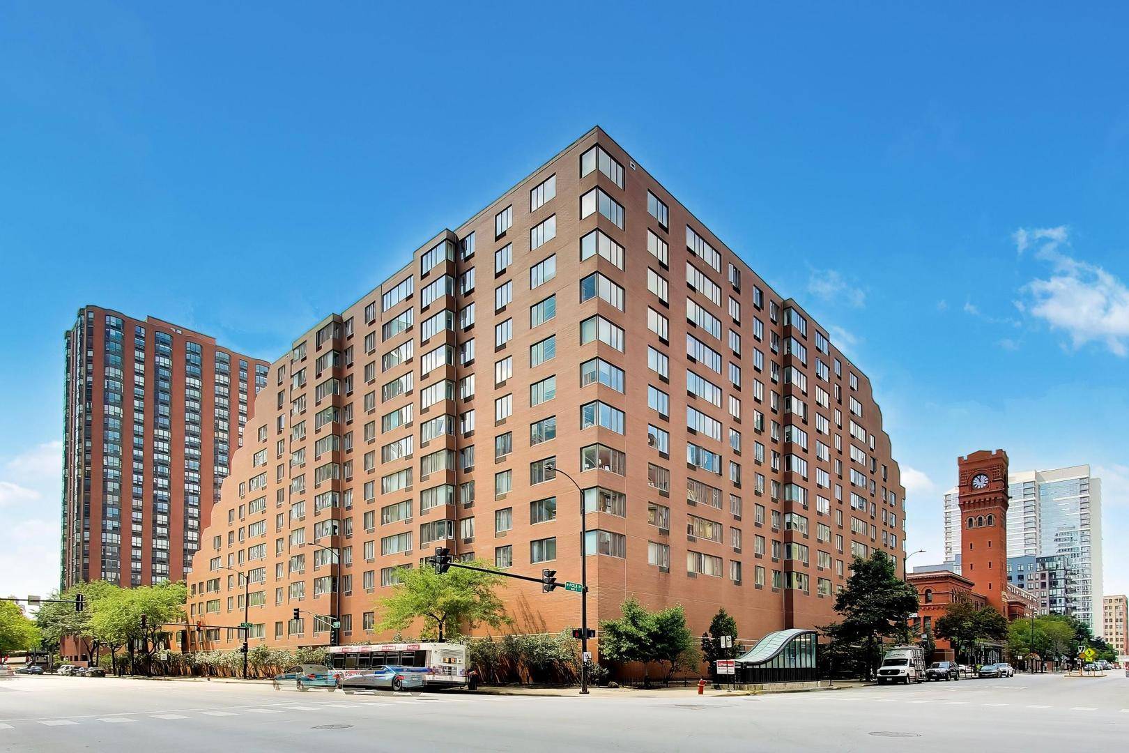 801 S Plymouth CT #807, Chicago, IL 60605