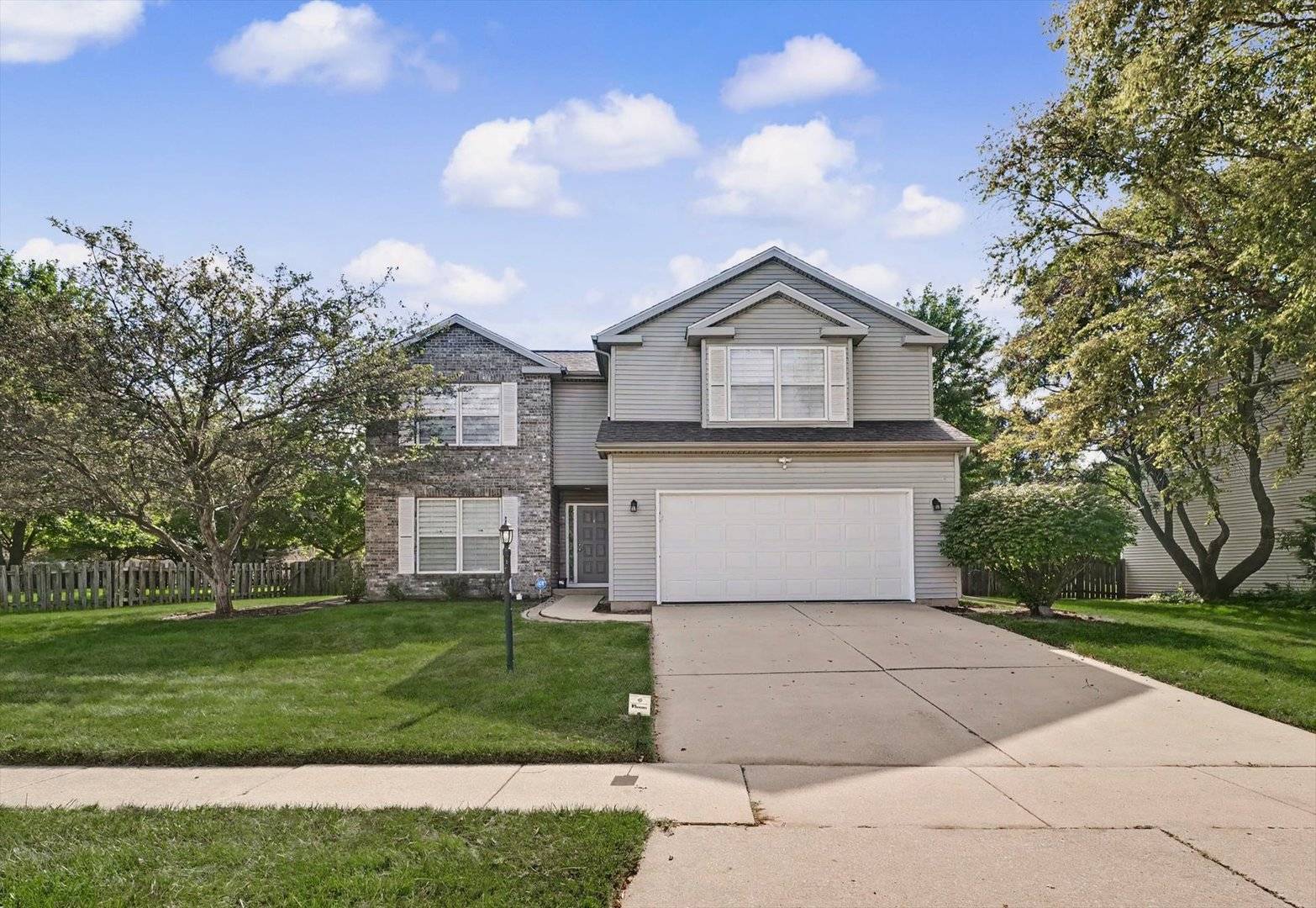 3113 Cherry Hills DR, Champaign, IL 61822