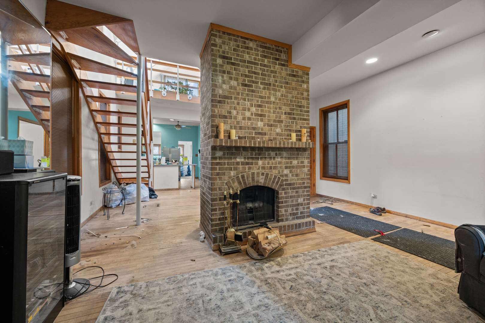 2137 W Moffat ST, Chicago, IL 60647