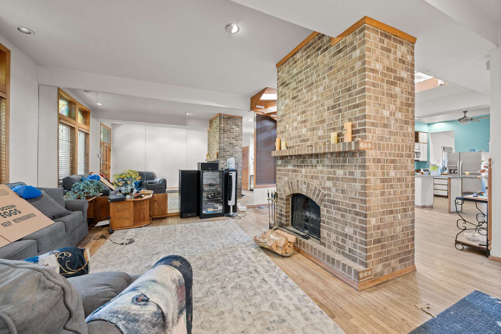 2137 W Moffat ST, Chicago, IL 60647