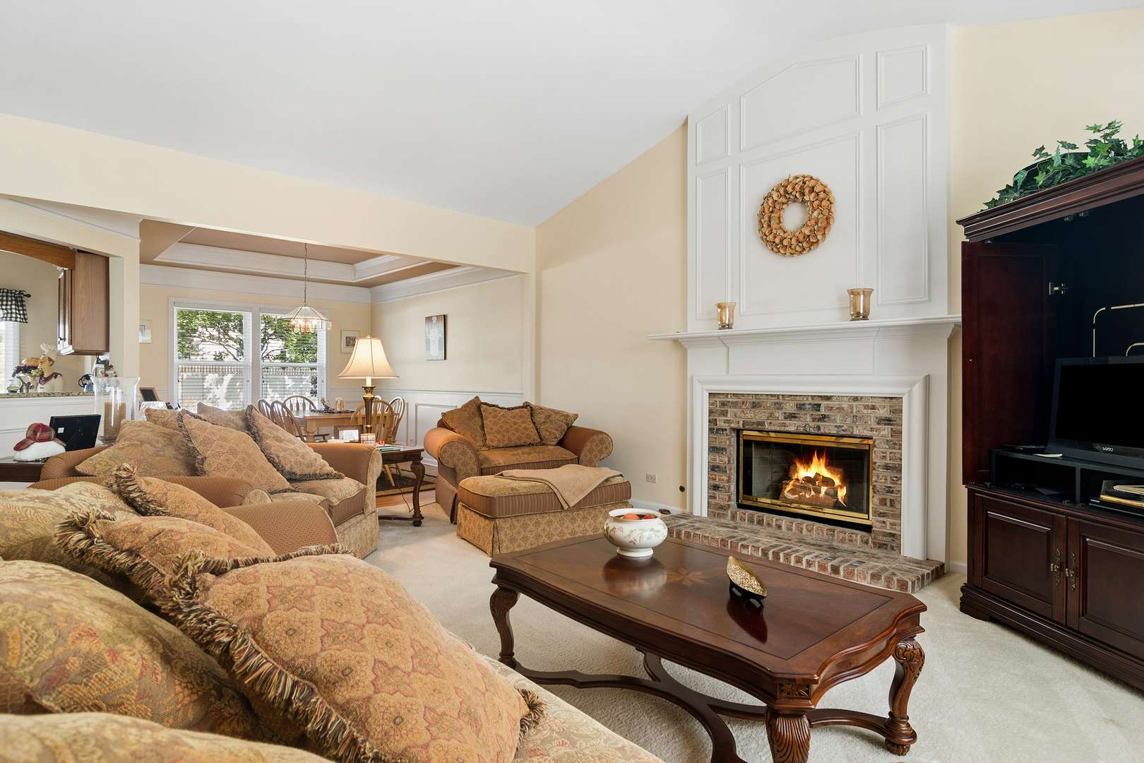 2362 Nantucket LN, Elgin, IL 60123