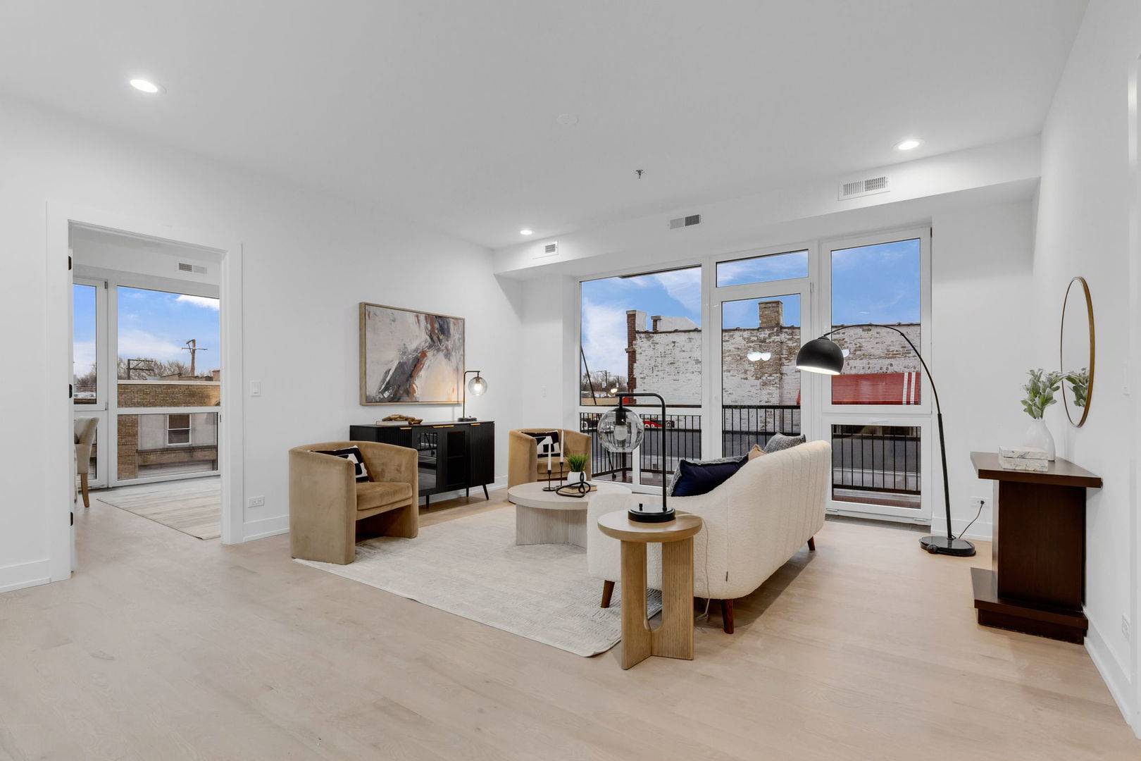 3204 N Kostner AVE #404, Chicago, IL 60641