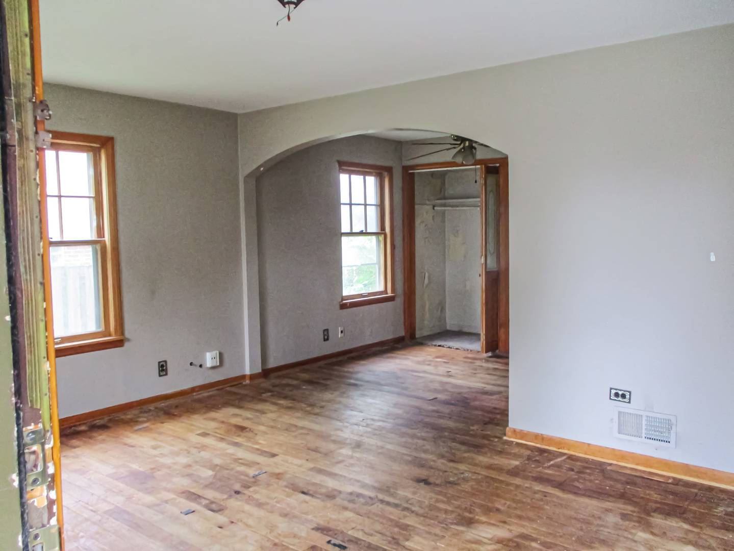 4228 Konrad AVE, Lyons, IL 60534