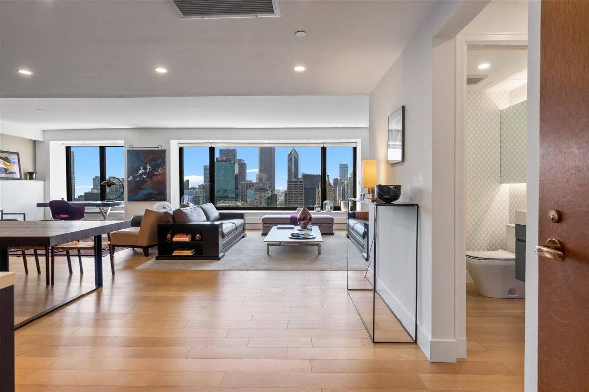 161 E Chicago AVE #33C, Chicago, IL 60611
