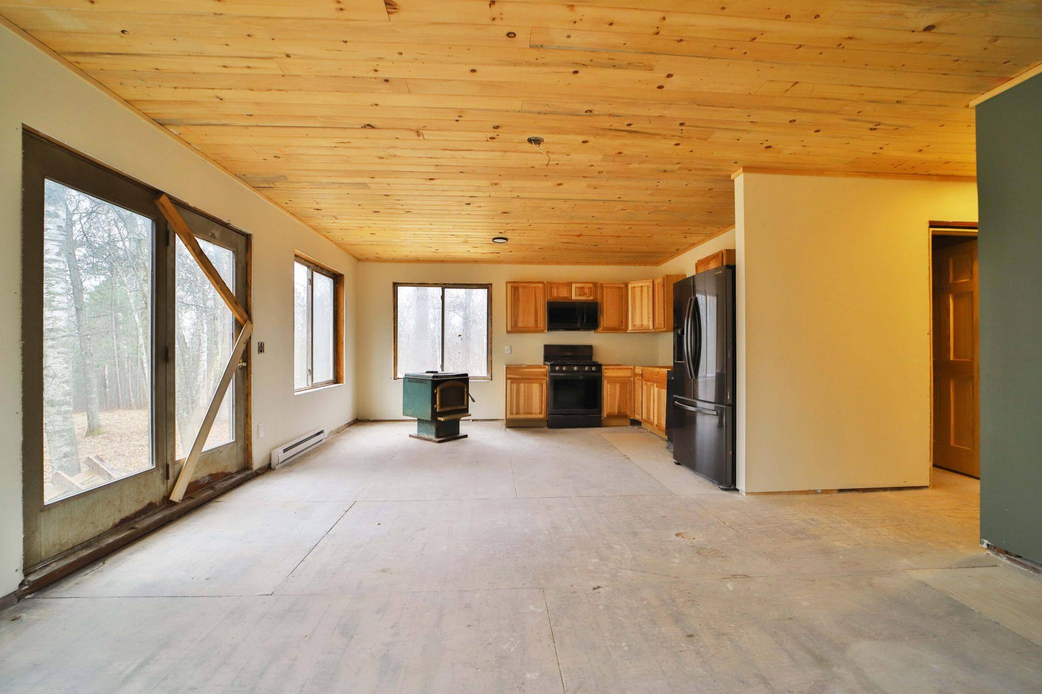 951 Swede Lake TRL SW, Backus, MN 56435