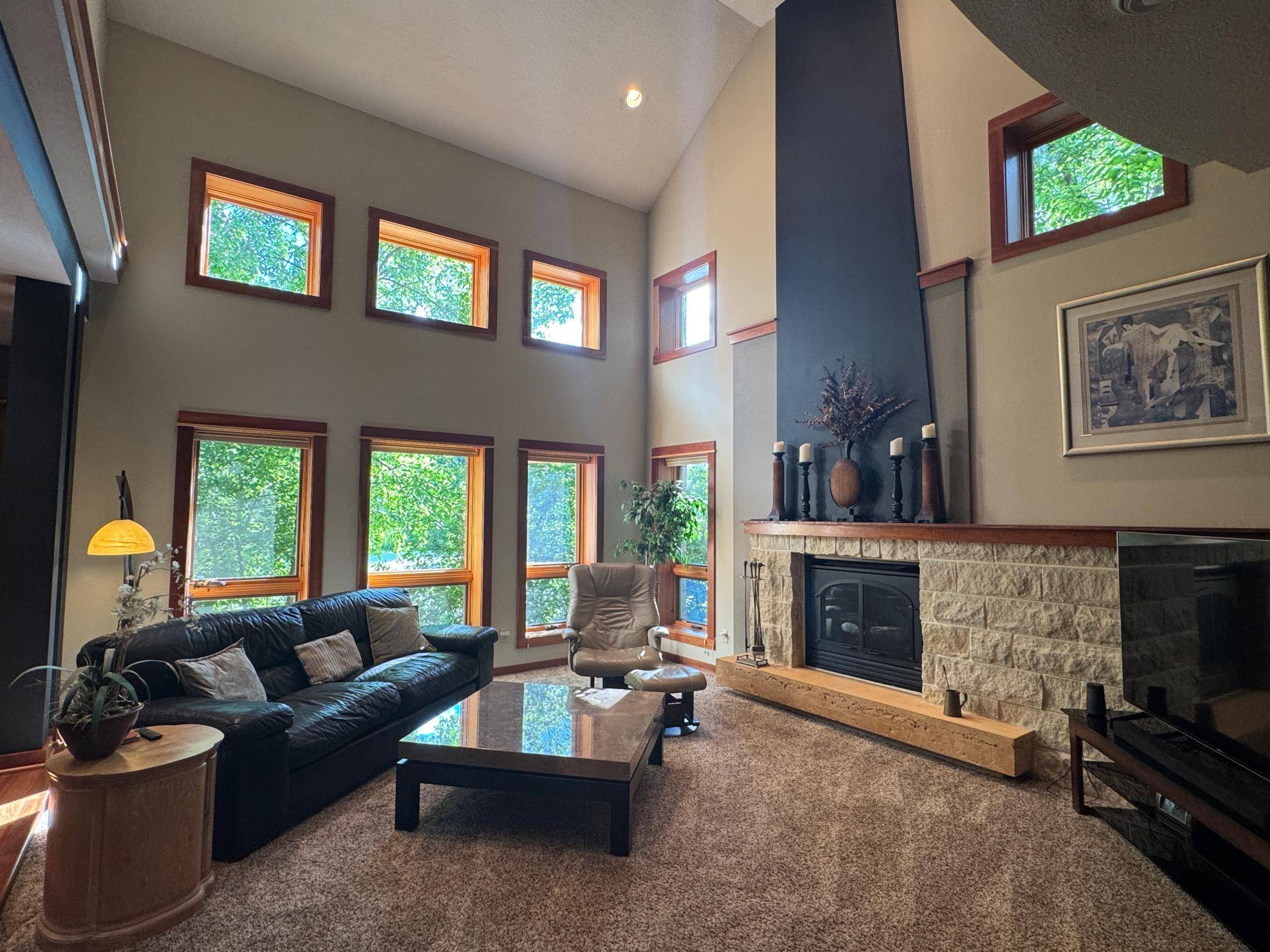 3720 Denmark CT E, Eagan, MN 55123