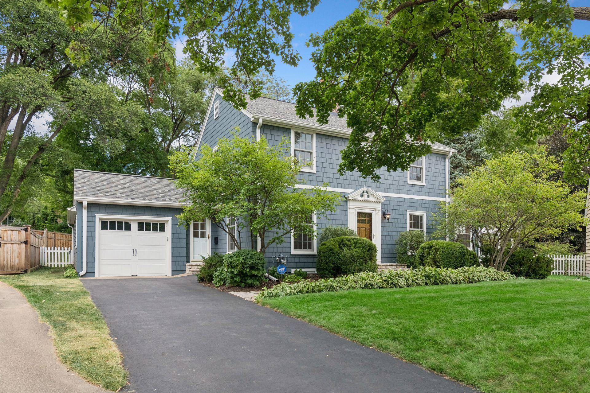 6 Edina CT, Edina, MN 55424