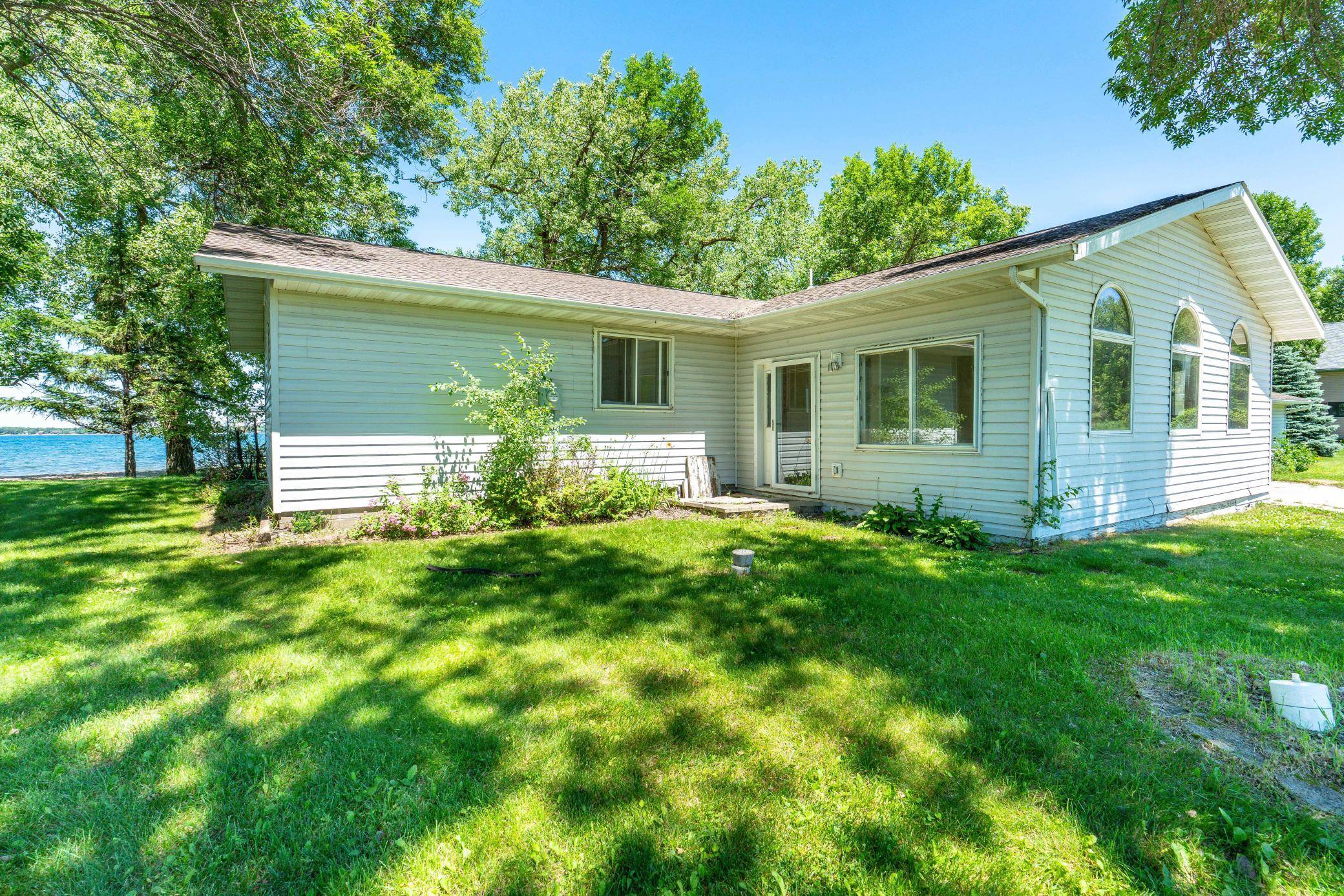 41579 Ukkelberg DR, Clitherall, MN 56524