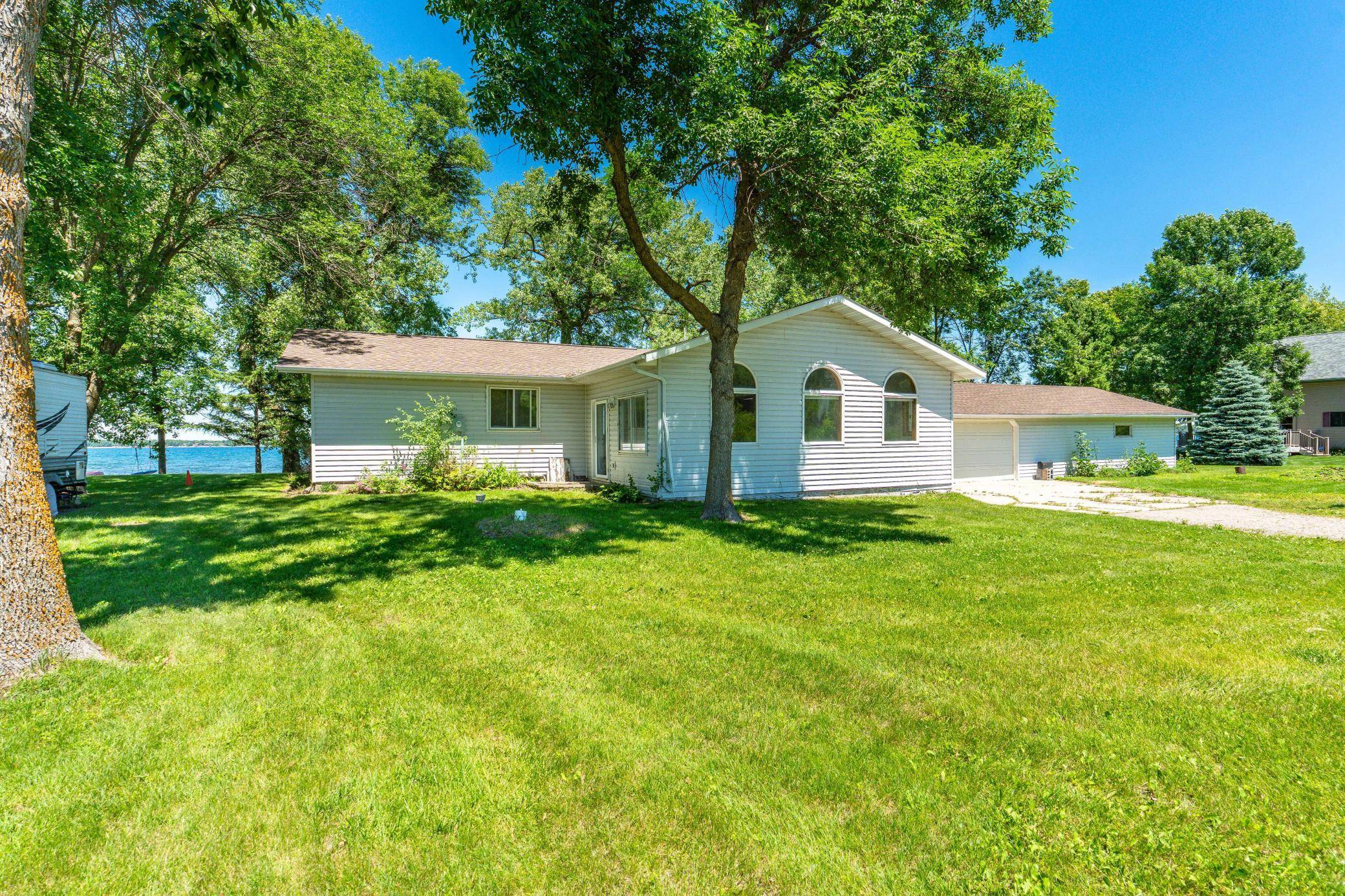 41579 Ukkelberg DR, Clitherall, MN 56524