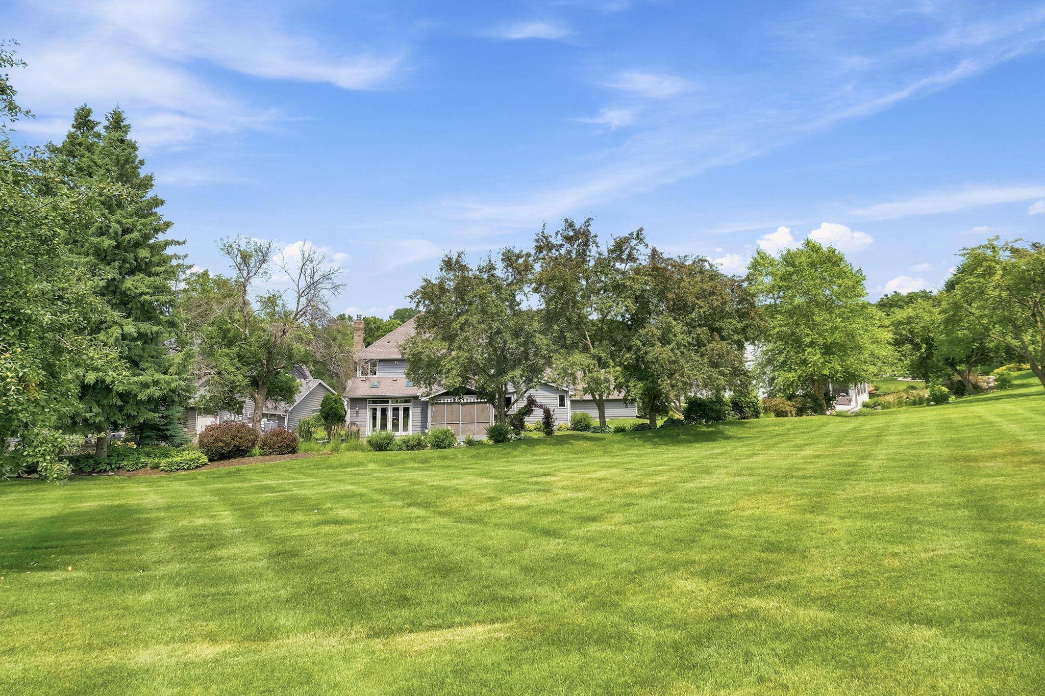 5025 W 94th ST, Bloomington, MN 55437