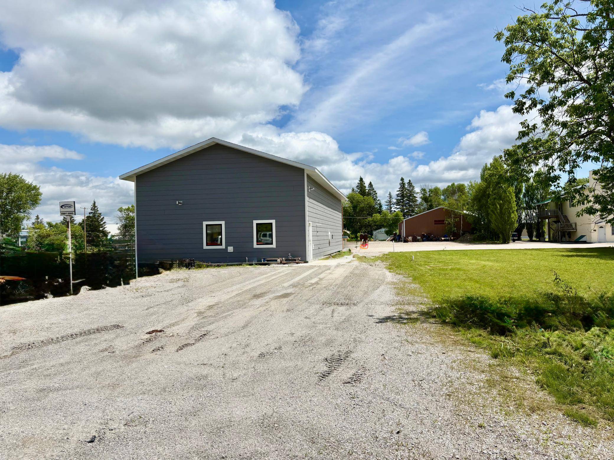 111 & 113 3rd AVE SE, Baudette, MN 56623
