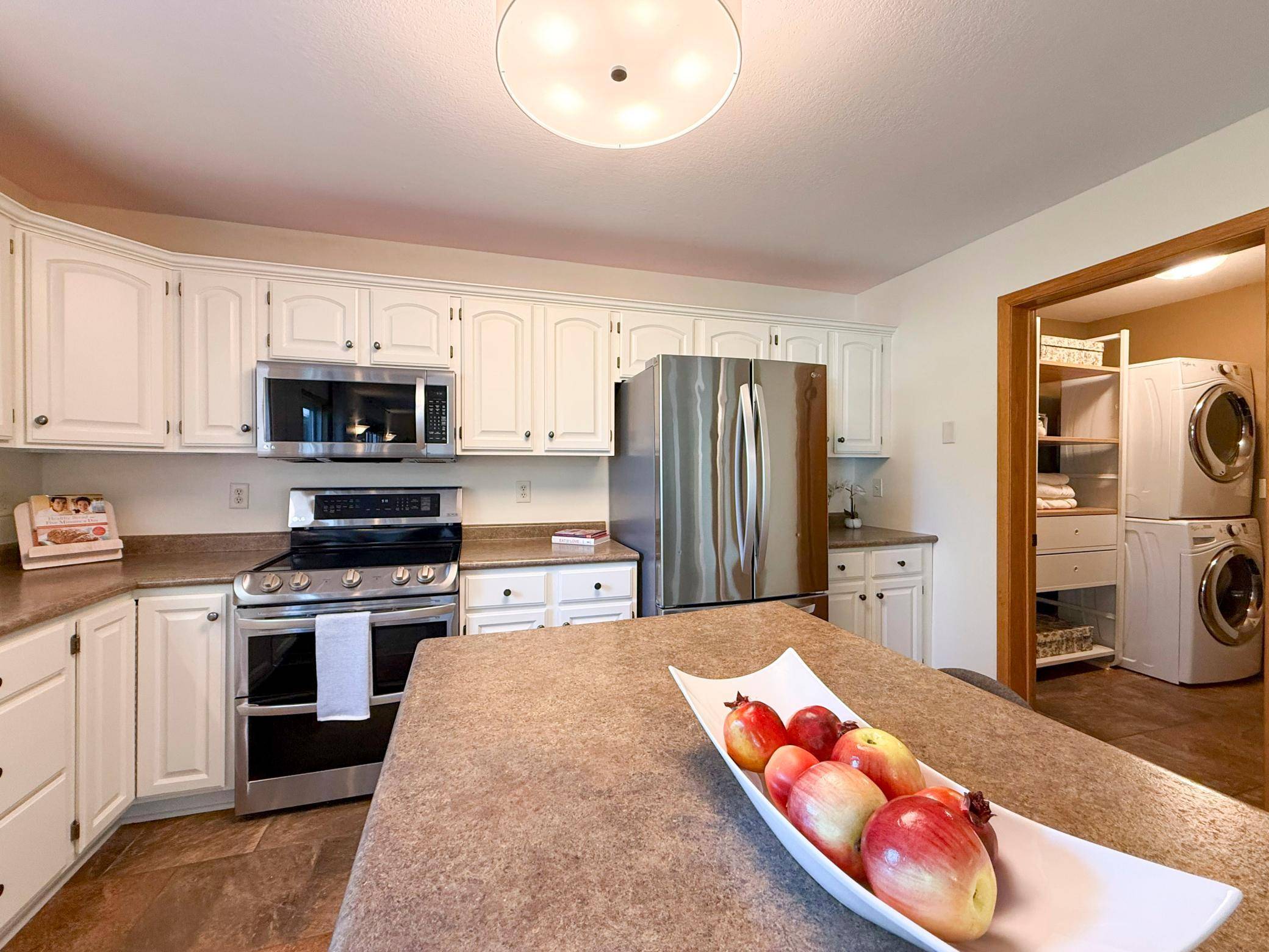 411 Waterview LN NW, Rochester, MN 55901